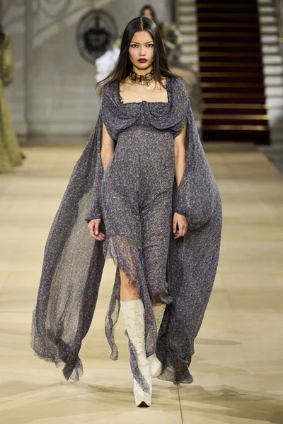 Look 43